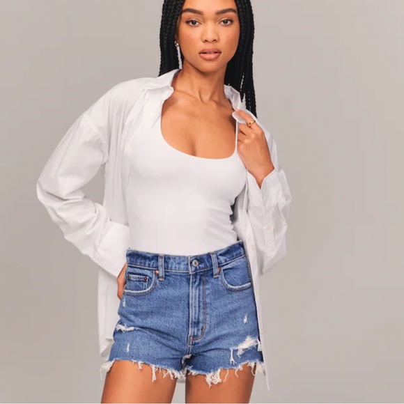 Abercrombie and Fitch High Rise Mom Shorts - Picture 7 of 10